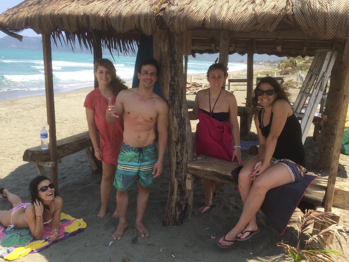 North Shore Surf Camp Hotel Baler Ngoại thất bức ảnh