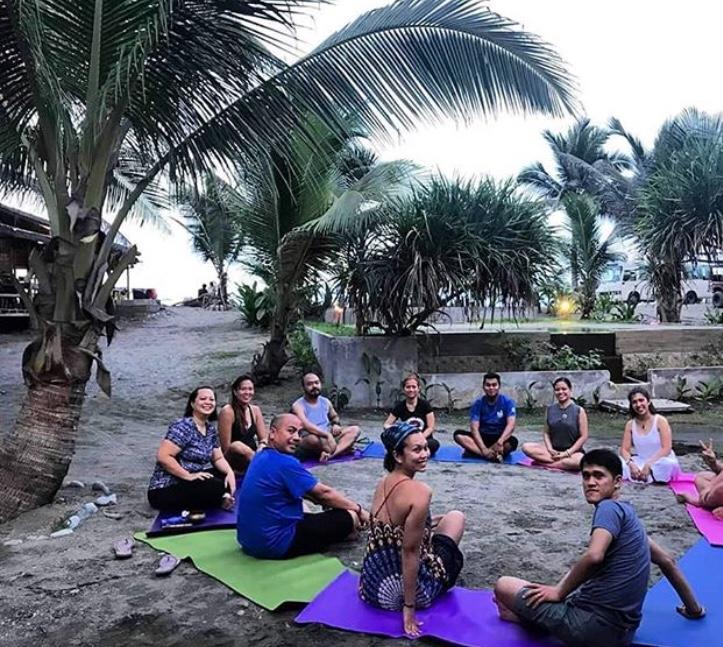 North Shore Surf Camp Hotel Baler Ngoại thất bức ảnh